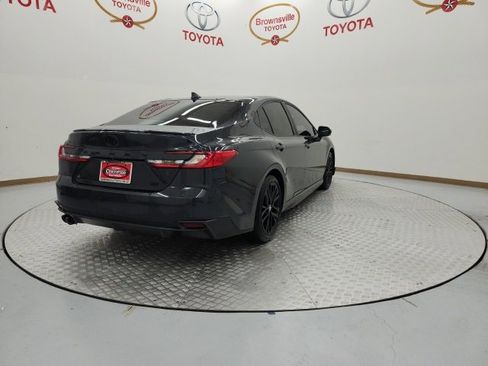 Certified 2025 Toyota Camry SE image 8