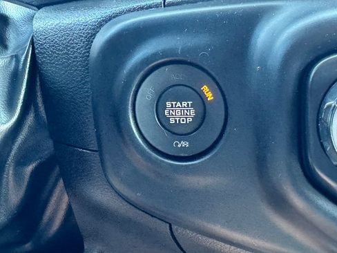 Used 2022 Jeep Wrangler Unlimited Sport AWD/4WD image 26