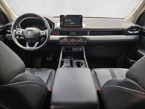 Used 2024 Honda Pilot EX-L image 17