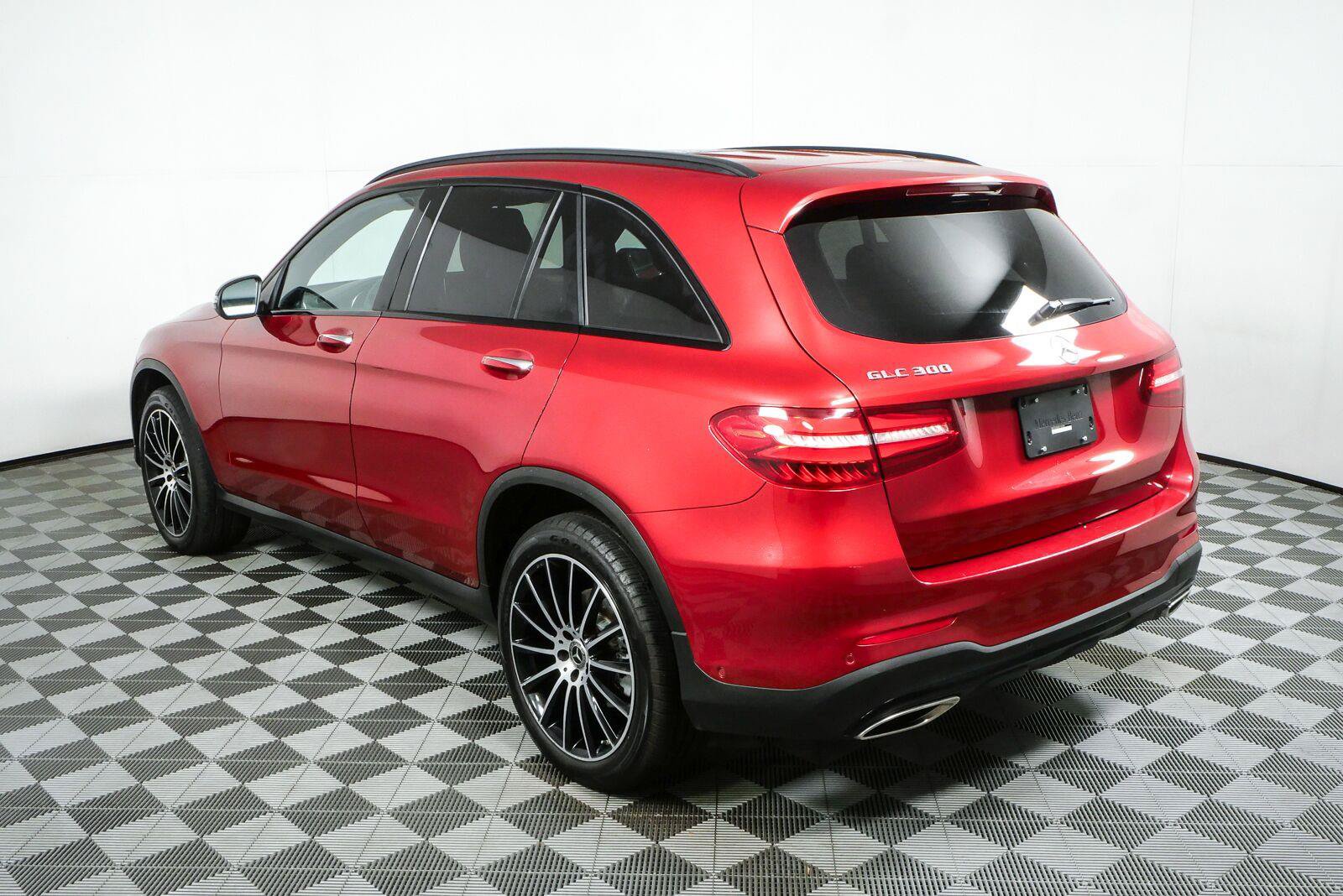 Used 2019 Mercedes-Benz GLC 300 image 29