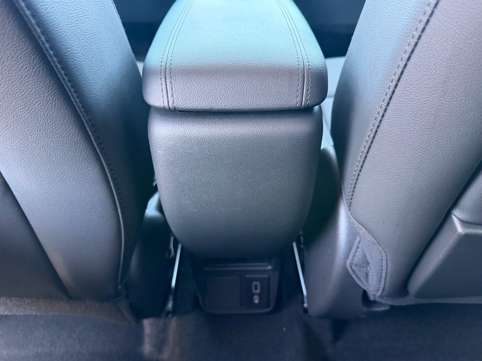Used 2023 Buick Encore GX Preferred AWD/4WD image 17