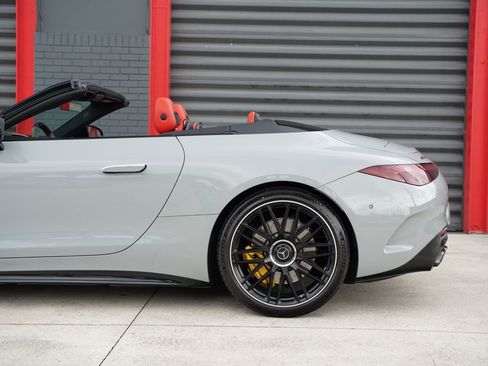 Used 2022 Mercedes-Benz SL 55 AMG 4MATIC image 14