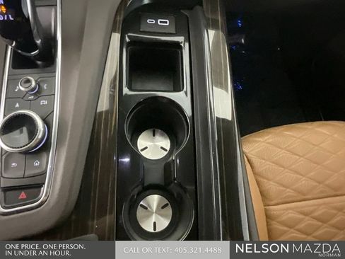 Used 2024 Cadillac Escalade ESV Sport w/ LPO, ONYX Package AWD/4WD image 41