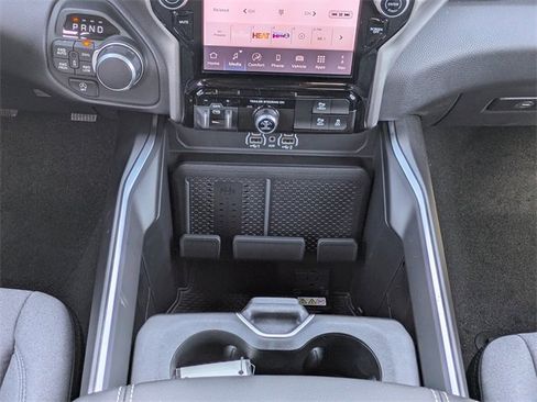 New 2025 RAM 1500 Big Horn image 18