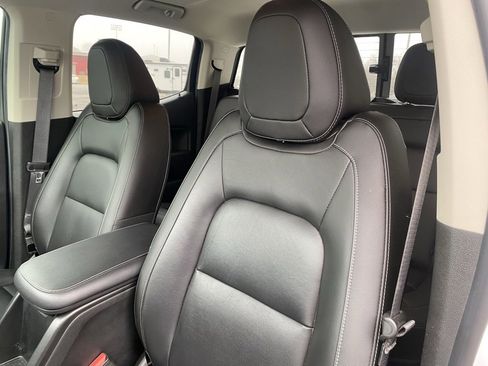 Used 2021 Chevrolet Colorado LT w/ LT Convenience Package image 11