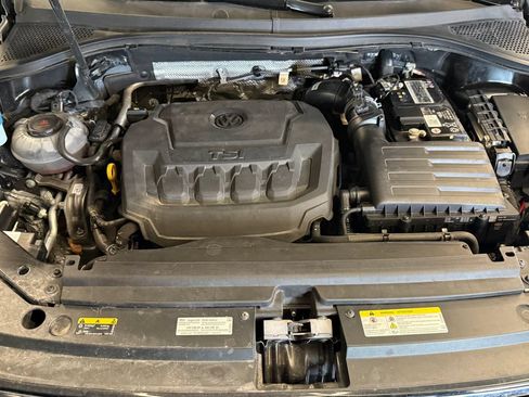 Used 2023 Volkswagen Tiguan SE AWD/4WD image 23