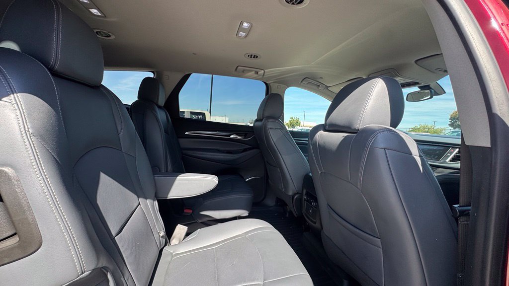 Used 2019 Buick Enclave Essence FWD image 12