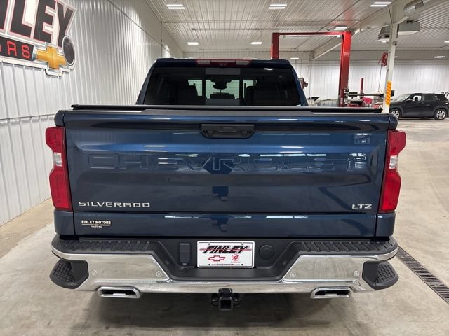 Used 2022 Chevrolet Silverado 1500 LTZ w/ LTZ Premium Package AWD/4WD image 8