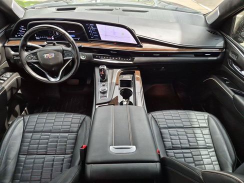 Used 2023 Cadillac Escalade Sport Platinum AWD/4WD image 11