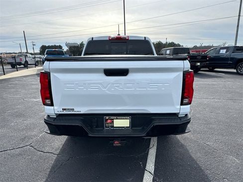 Used 2023 Chevrolet Colorado Z71 w/ Z71 Convenience Package 2 image 7