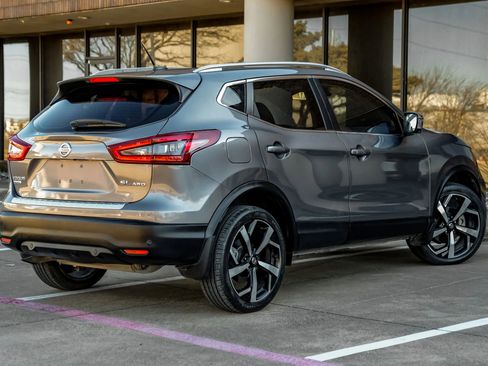 Used 2022 Nissan Rogue Sport SL AWD/4WD image 7