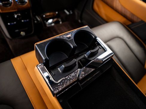 Used 2023 Rolls-Royce Cullinan w/ Cullinan Package image 69