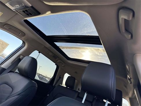 New 2025 Nissan Pathfinder Platinum w/ Cargo Package image 17