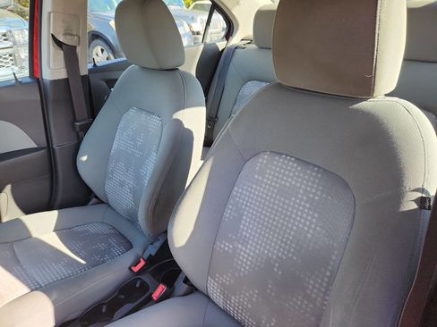 Used 2014 Chevrolet Sonic LS image 19