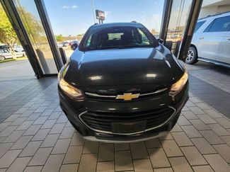 Used 2020 Chevrolet Trax LT w/ LT Convenience Package FWD video 2