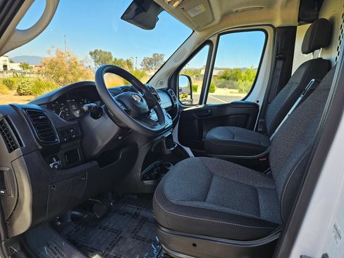 Used 2023 RAM ProMaster 1500 w/ Driver Convenience Group FWD image 16