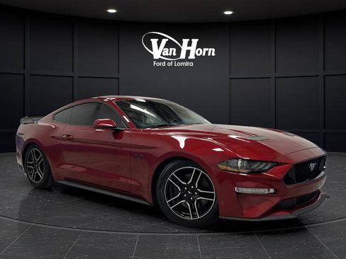 Used 2020 Ford Mustang GT image 1