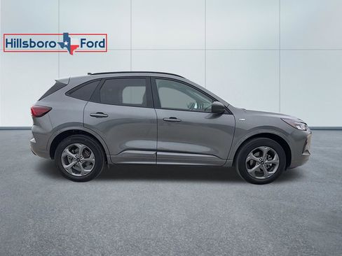 Used 2024 Ford Escape ST-Line w/ Tech Pack #1 AWD/4WD image 5