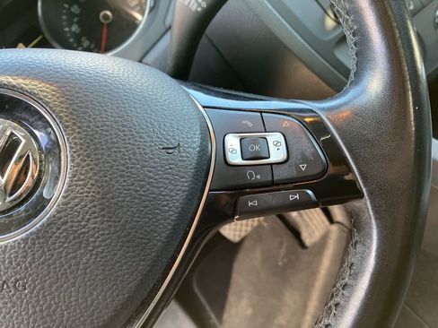 Used 2015 Volkswagen Jetta SE image 9