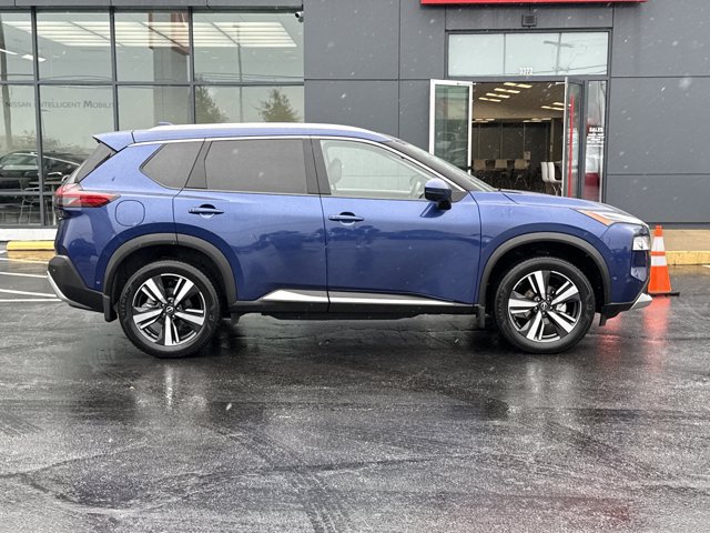 Certified 2023 Nissan Rogue Platinum w/ Platinum Premium Package AWD/4WD image 2