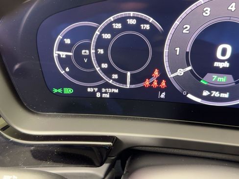 Certified 2026 Porsche Cayenne E-Hybrid Coupe AWD/4WD image 20