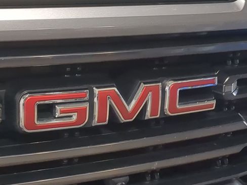 Used 2020 GMC Sierra 1500 AT4 w/ AT4 Premium Package AWD/4WD image 15