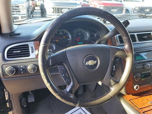Used 2007 Chevrolet Suburban LTZ w/ LTZ Preferred Equipment Group image 11