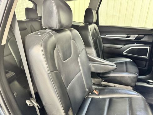 Used 2020 Kia Telluride S FWD image 23