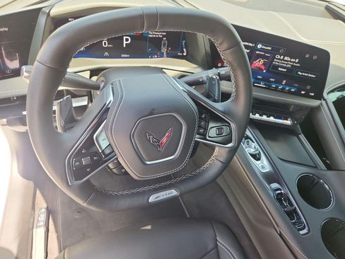 Used 2026 Chevrolet Corvette Z06 w/ Stealth Interior Trim Package RWD image 11