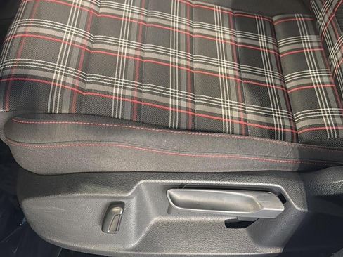 Used 2019 Volkswagen GTI Rabbit Edition image 14