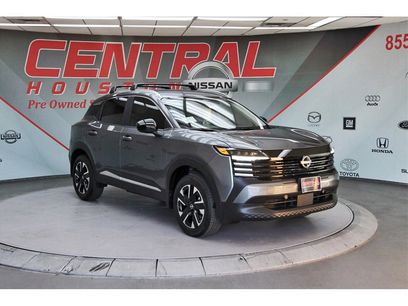 New 2026 Nissan Kicks SV w/ Cold Weather Package