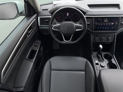 Used 2021 Volkswagen Atlas SE image 9