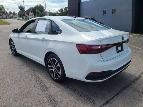 Used 2025 Volkswagen Jetta Sport FWD image 10