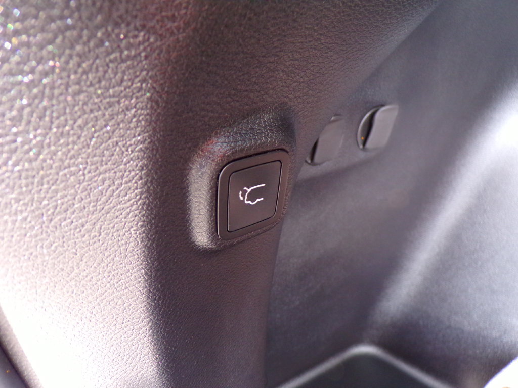 Used 2021 Jeep Cherokee Limited AWD/4WD image 12