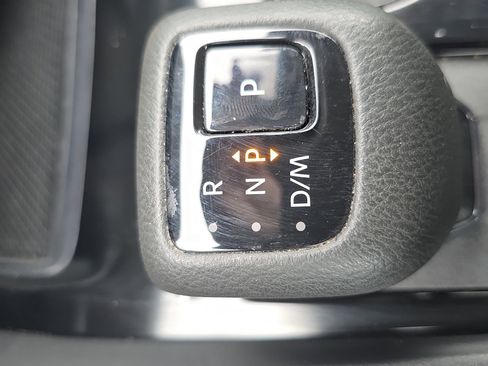 Used 2024 Nissan Rogue SV image 21