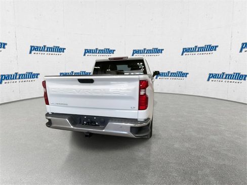 Used 2023 Chevrolet Silverado 1500 LT image 10
