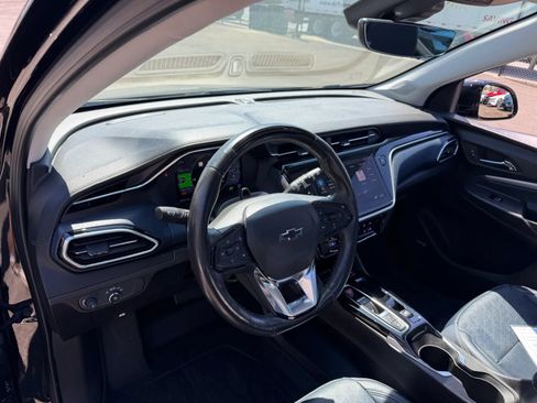 Used 2022 Chevrolet Bolt EUV Premier w/ Launch Edition FWD image 11