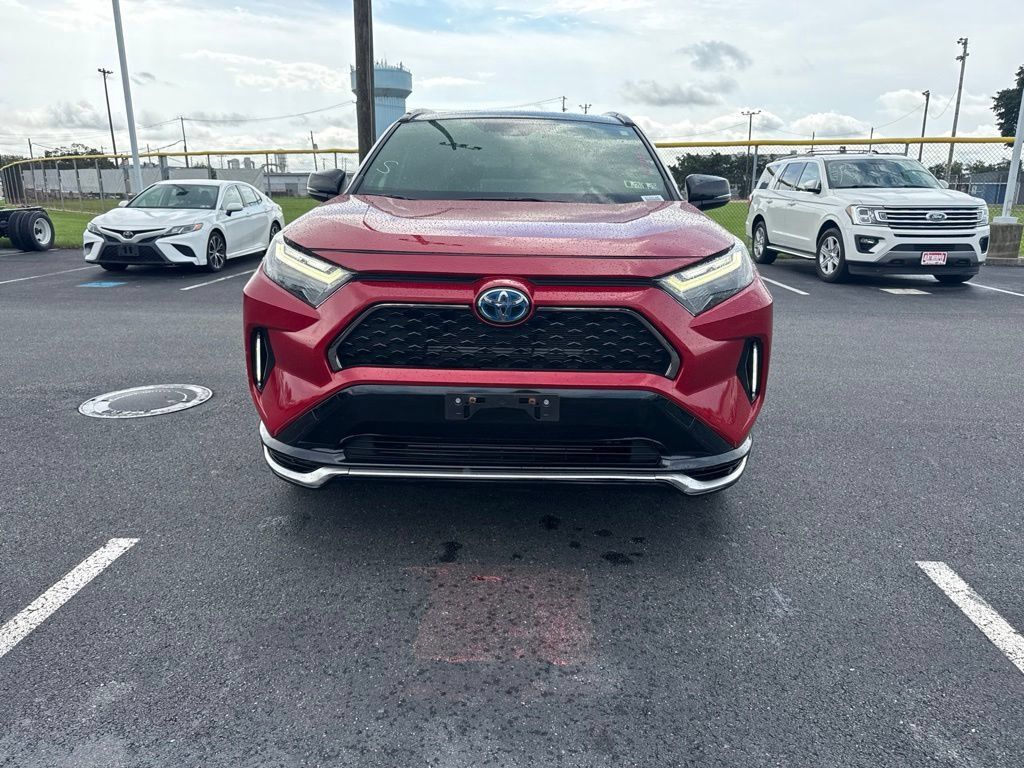Used 2023 Toyota RAV4 XSE AWD/4WD image 5