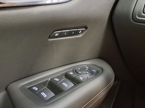 Certified 2022 Cadillac XT6 Premium Luxury w/ Technology Package image 33