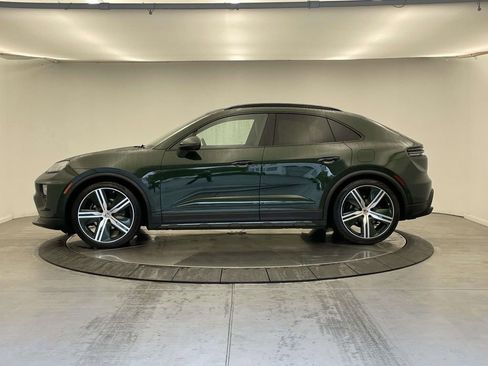 Used 2025 Porsche Macan 4 Electric image 2