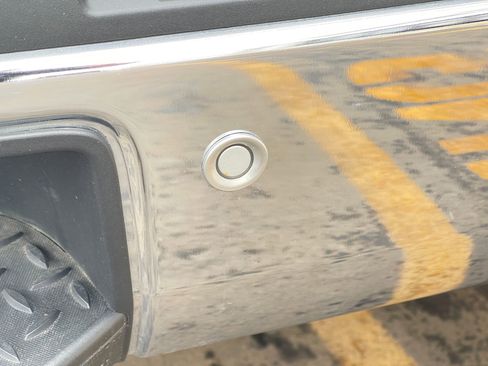 Used 2017 Chevrolet Silverado 2500 LTZ w/ Vortec Plus Package image 11