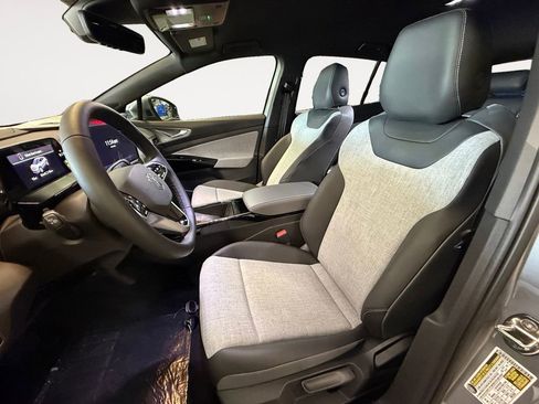 New 2026 Volkswagen ID.4 Pro image 11