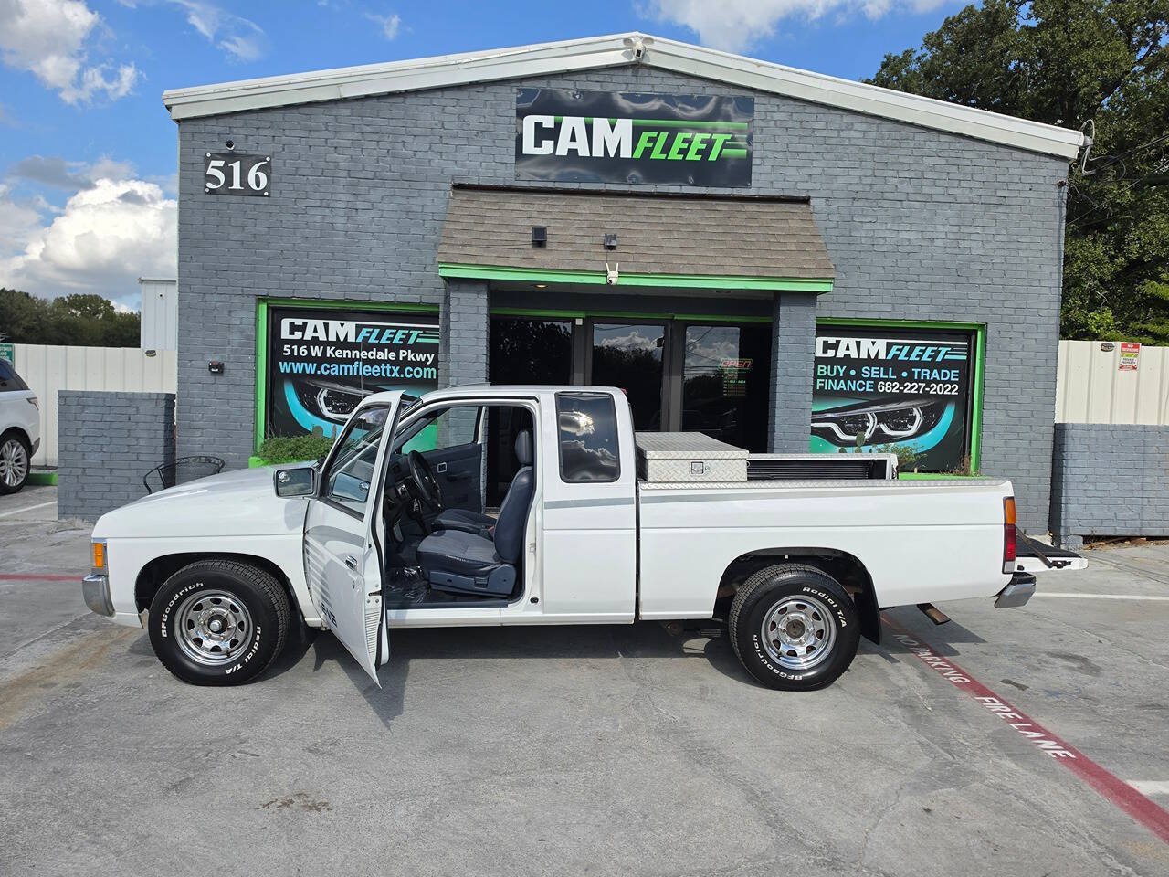 Used 1995 Nissan Pickup XE RWD image 24