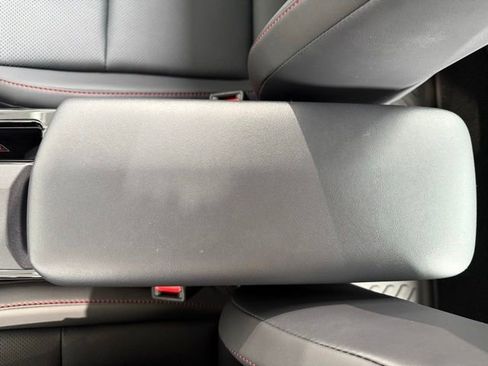 New 2025 Toyota Prius Plug-In Hybrid FWD image 45