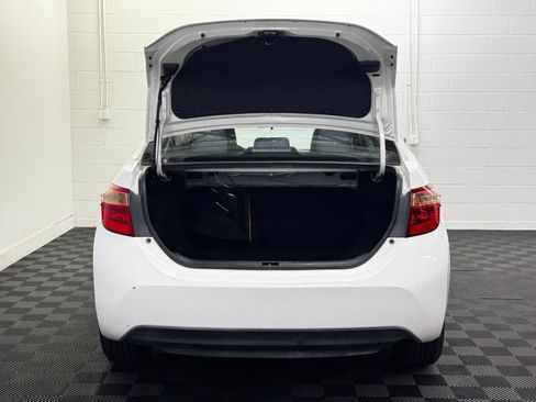 Used 2019 Toyota Corolla LE FWD image 32