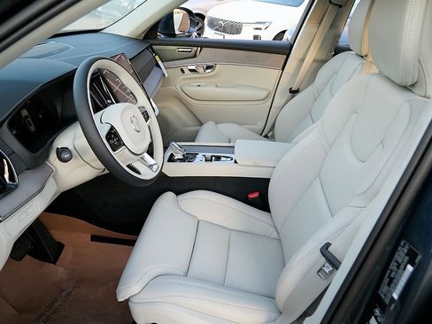 New 2026 Volvo XC90 T8 Ultra image 16