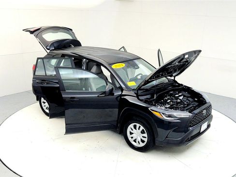 Certified 2024 Toyota Corolla Cross L image 24