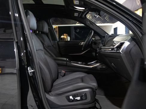 Used 2024 BMW X7 M60i w/ Executive Package AWD/4WD image 11