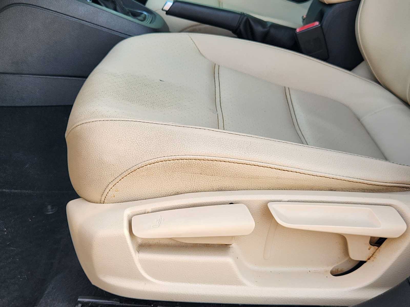 Used 2017 Volkswagen Jetta SE FWD image 23