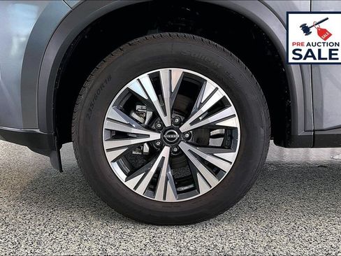 Used 2023 Nissan Rogue SV FWD image 9